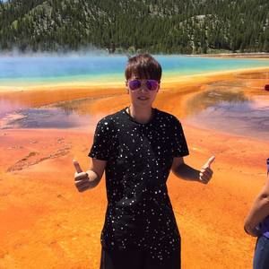 Meet your Posher, Yiling